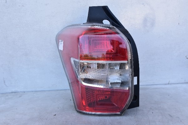 Feux phare Gauche Arrière SUBARU FORESTER IV SJ 2013-2018R 84201-SG011 EU