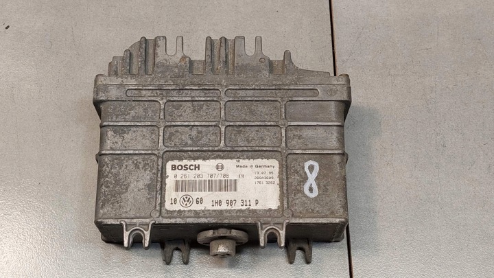 Bedienteil DES MOTORS VW PASSAT B4 1.8 1H0907311P