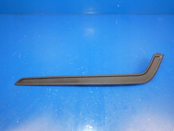 VOLVO V60 II S60 III 18- Moulage Pare choc Gauche Avant