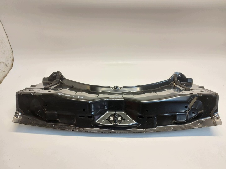 TESLA MODEL Y 2024r Support tôle arrière Traverse 1487746-00-E