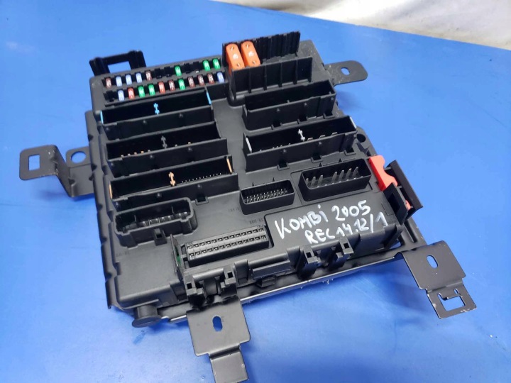 Module fusibles REC saab 9-3 II 93 oe 12766739 / 519160105