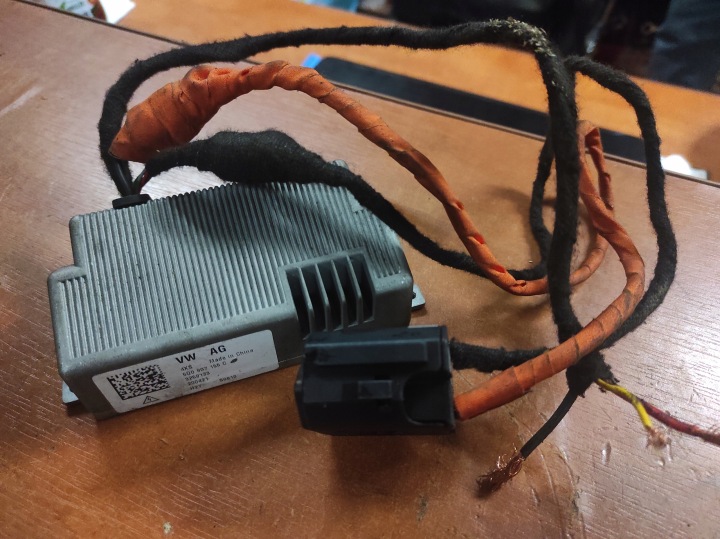 VW PASSAT ARTEON B8 control unit 220V 5Q0907155C