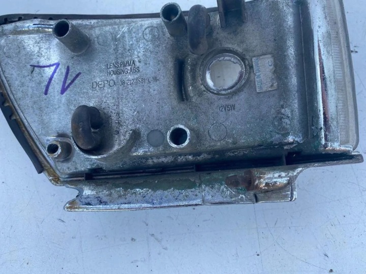 Indicator de direcție 082121581 dreapta Toyota Corolla 13