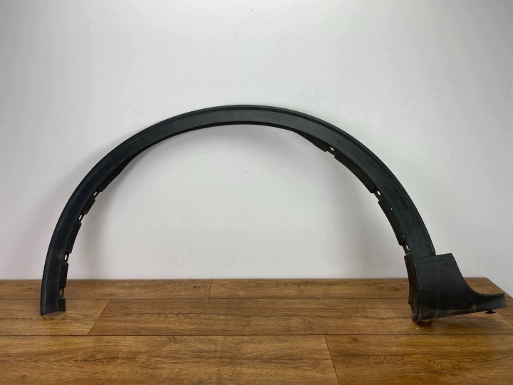 moulding nadkola of the front left Ford Escape IV 2020
