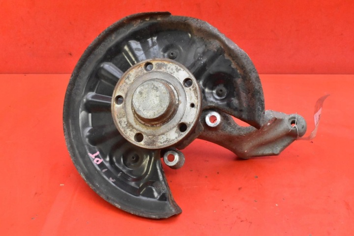Achsschenkel Radnabe Radlager schenkel rechts heck hinten VW PASSAT B8 2.0 TDI 150 KM 14-20