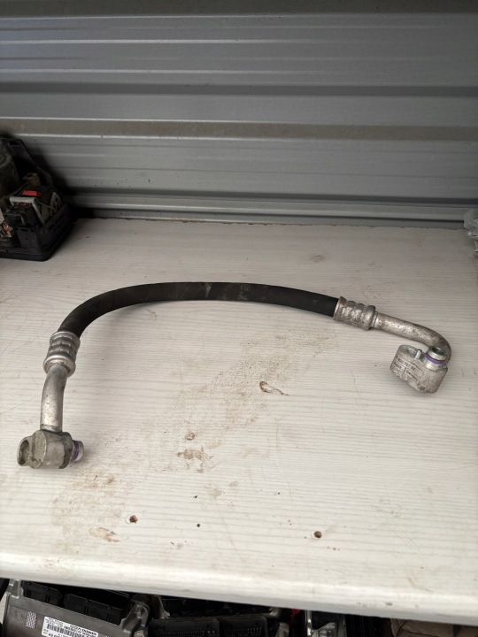 wiring / hose of the air conditioning AUDI SEAT SKODA VW 1.6 2.0 MPI FSI 1K0820721BE
