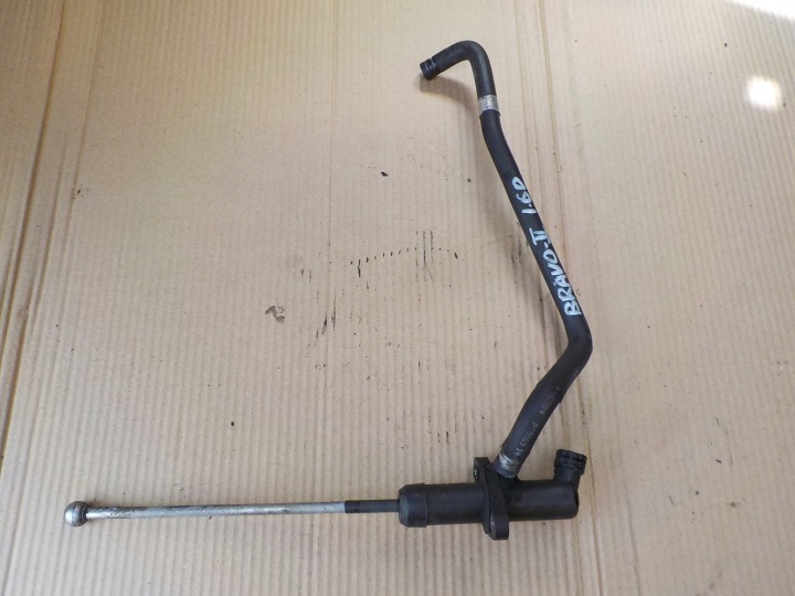 Pumpe der Kupplung fiat bravo II 1,6 M-JET 2009r