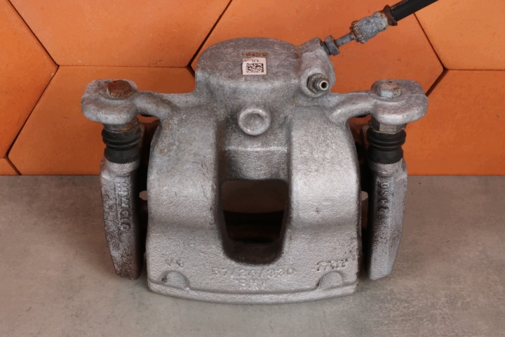 BMW F40 F44 F45 F46 X1 F48 X2 F39 PINZA FRENO freno sinistra Anteriore 57/24/330