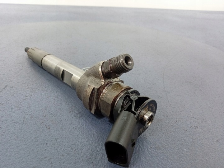 BMW 5 G30 G31 G20 2,0d B47 WTRISHOWER 8579236 0445111009 5