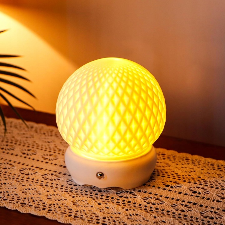 Dekorativní keramická lampa ve tvaru koule, výška 15 cm, stolní lampa