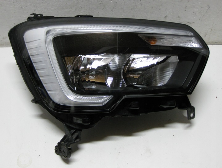 RENAULT MASTER III LIFT Feux phare Droite Avant 260105567R EUROPA