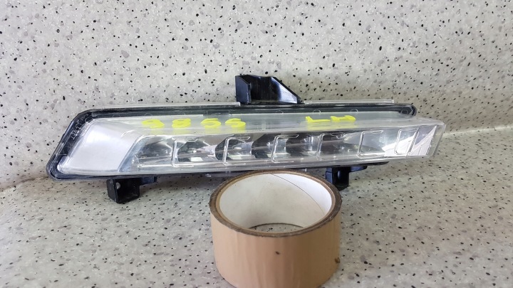 RENAULT CLIO 4 IV LIFT 2016 - links LED DRL Nebelscheinwerfer 9855