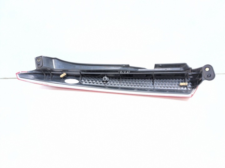 2011 Volvo XC90 Rear lamp reflector 30698142 7