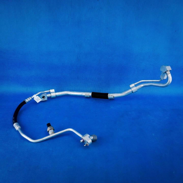 Tuyau flexible Conduit pieces tuyaux Climatisateur air conditionné BMW X5 G05 X6 G06 xDrive30d 64539496579 9496579