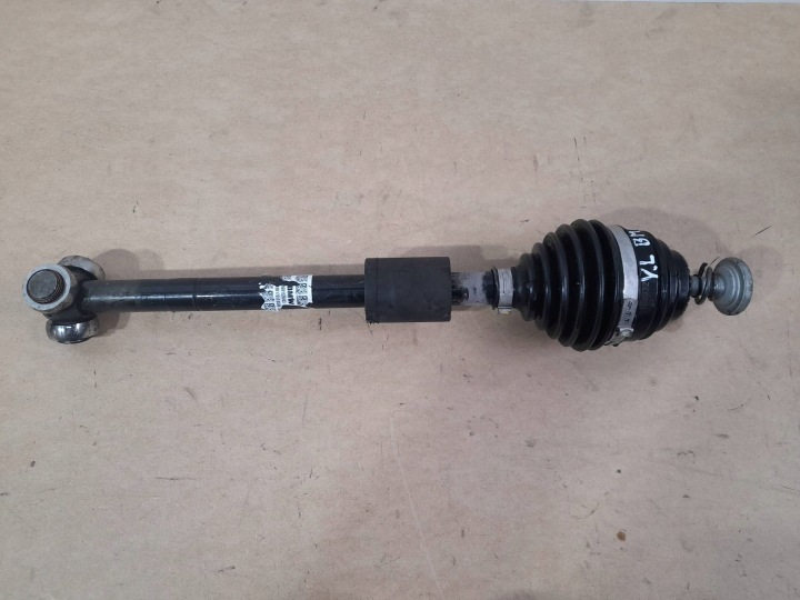 BMW X1 F48 F49 Demi axe Avant Gauche 868152403 (A653)