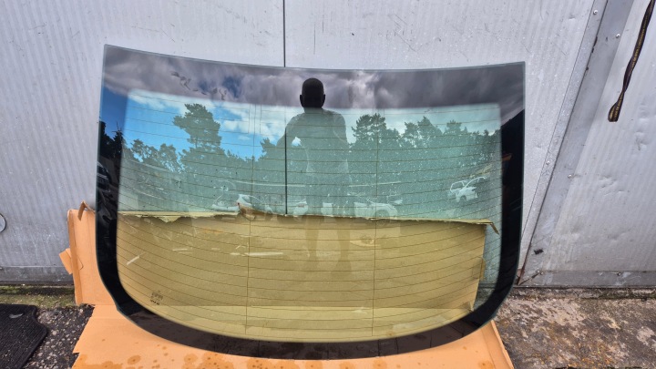 fenster heck hinten karoserie MERCEDES CLK W209 2007r grün