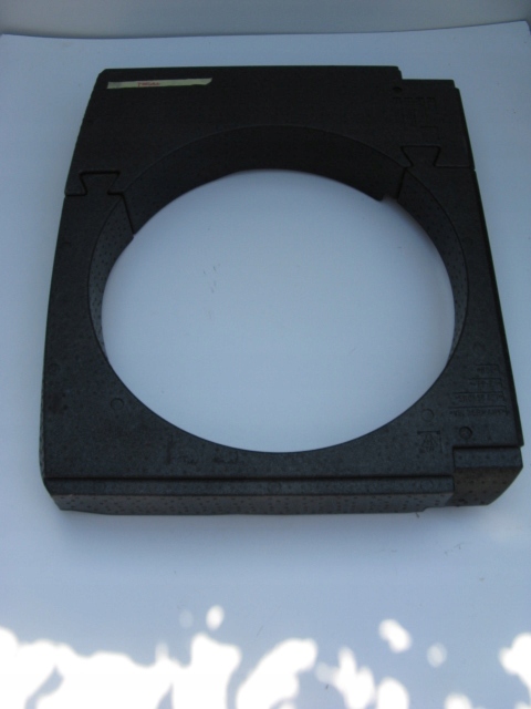 polystirene boot floor well wheels of a spare VW TIGUAN and 5N