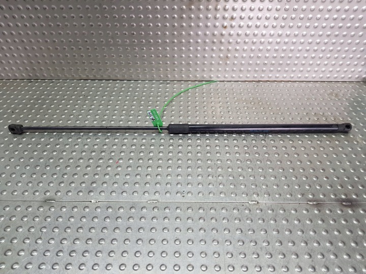 tlumič kapoty levý 4M0823359B AUDI Q7 4M