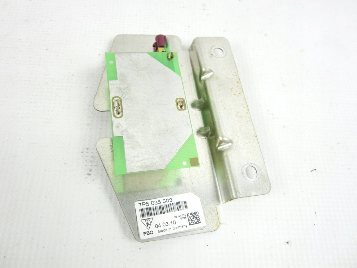 aerial amplifier Porsche Cayenne S II 958 7P5 92A
