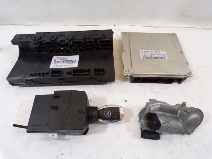 ZESTAW STARTOWY MERCEDES W203 3.2b A0245457032
