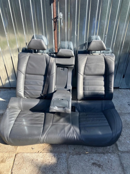 sedacka opierky zadok PEUGEOT 508 a GT koža SKORZANA SEDAN