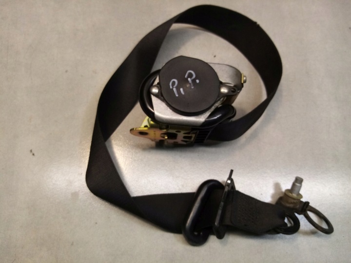 Gurten Sicherheits rechts vorne MERCEDES W168 1.6