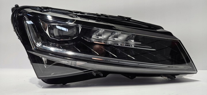 Feux phare Droite Avant FULL LED SKODA SUPERB III LIFT 19- Original 3V1941016D