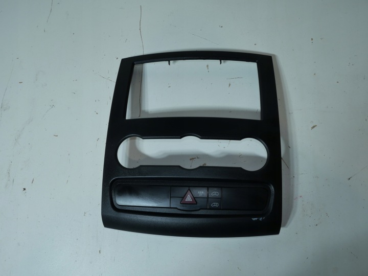 PANEL RÁM vypínač výstražných světel A9068701010 MERCEDES SPRINTER W906