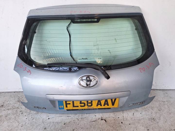 TOYOTA AURIS et HB 06-09 Malle hayon arrière coffre