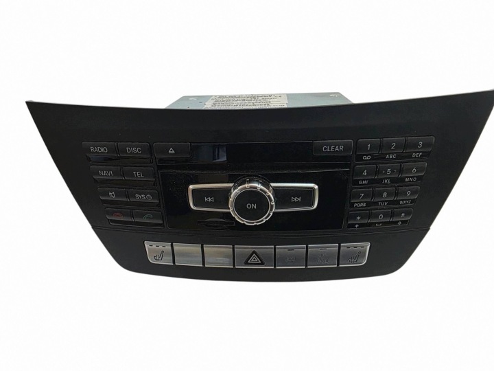 RADIO Navigation MERCEDES C-KLASA W204 LIFT E-KLASA C207 A2049004711
