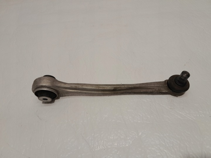 AUDI A4 B9 LIFT arm right front upper 8W0407506A