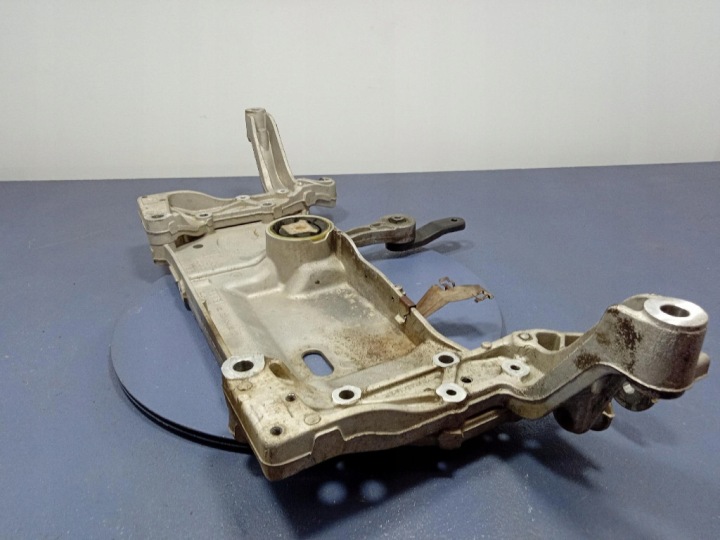 VW JETTA V 05- 11 1, 6 MPI 102KM TRAVERS BELKA SANKI 1K099369G 5