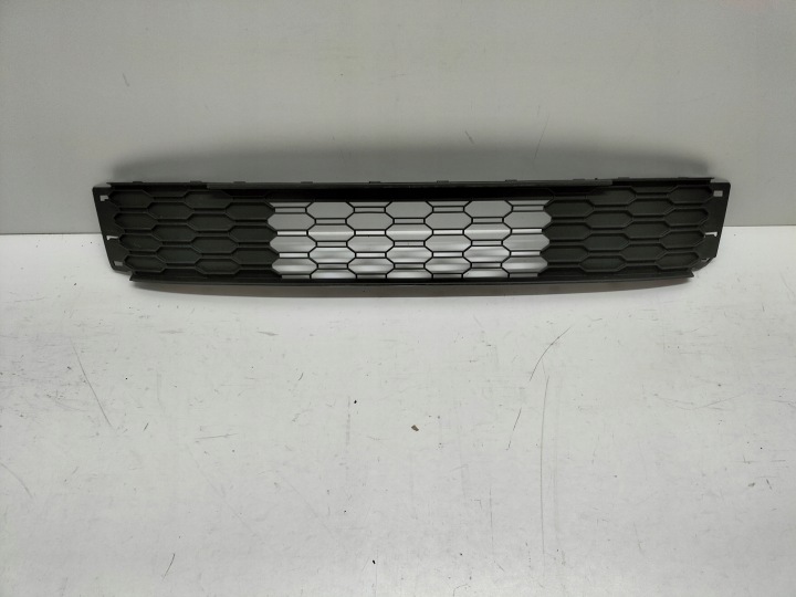 GRILL LÜFTUNGSGITTER GRILL DER STOSSSTANGE MITTE SKODA FABIA III LIFT 18