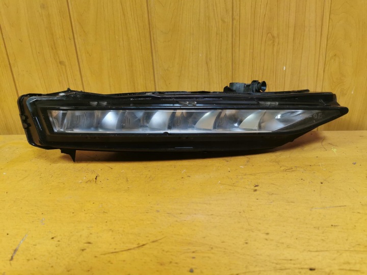 Feux antibrouillard LED Gauche Avant RENAULT MEGANE IV 90150336 16-24 EU