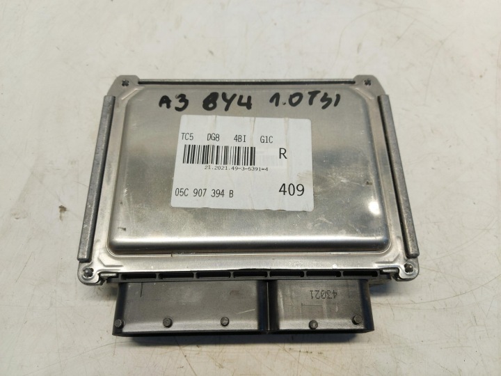 Audi A3 8Y4 HB 5D modul Computer DES MOTORS 05C907394B