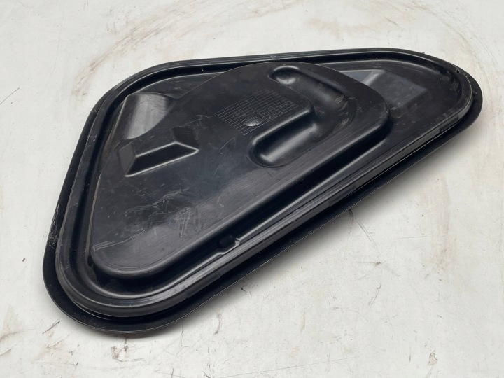 Verschlußstopfen Blende Abdeckung Tür links vorne vorne VW PASSAT B8 3G0837915B !J