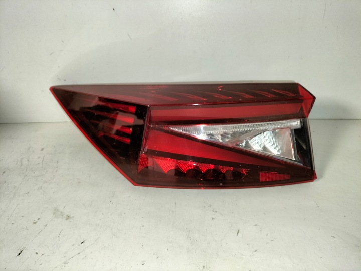 LICHT HINTEN HECK LINKS SKODA ENYAQ 21- LED