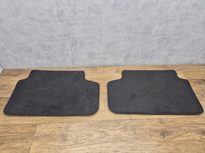BMW 5 G30 G31 Tapis WELUROWE Arrière Arrière ORYGINALNE Noir 7419494 7419495