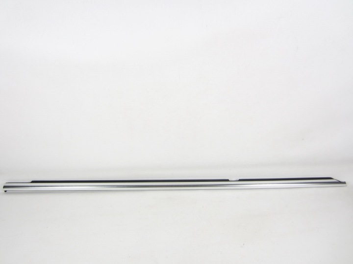 moulding under the window door rear rear part left Mercedes W221 Long