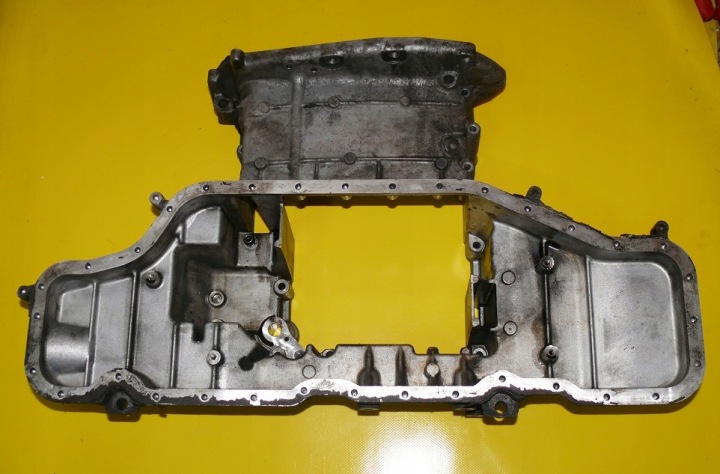 oil sump upper AUDI A6 C6 3.0 TDI BMK 059103603AH