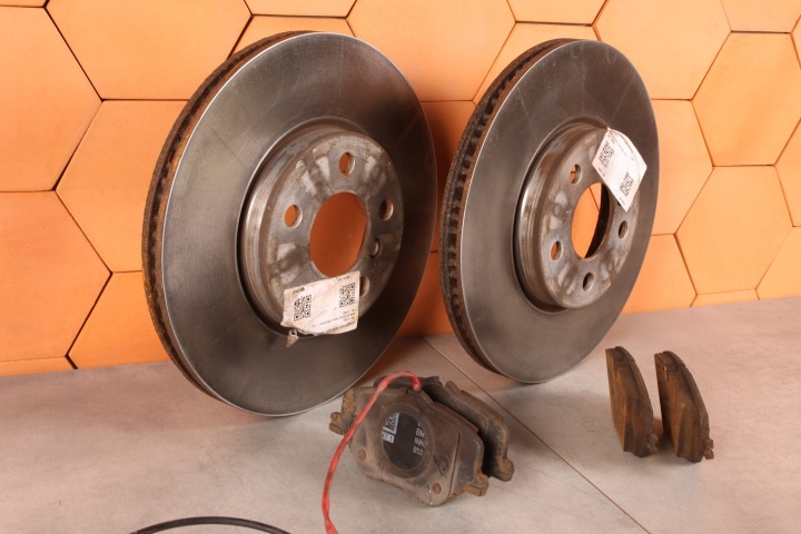 BMW F70 F74 U06 X1 U11 X2 U10 discs plates front 307x24 6891079