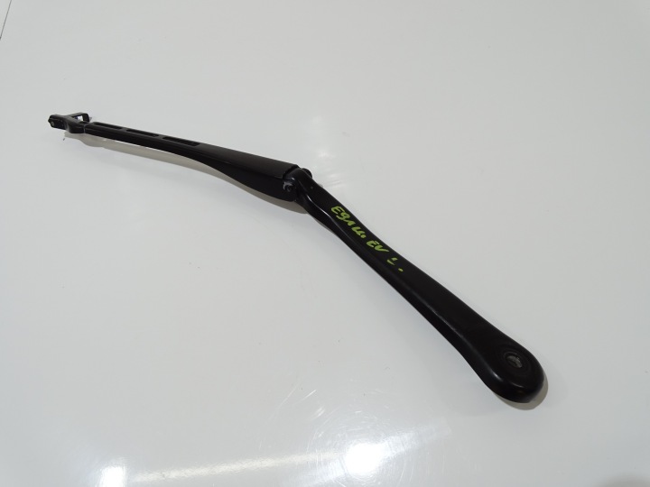 ramínko stěrače levé BMW E91 LCI EU 7171639