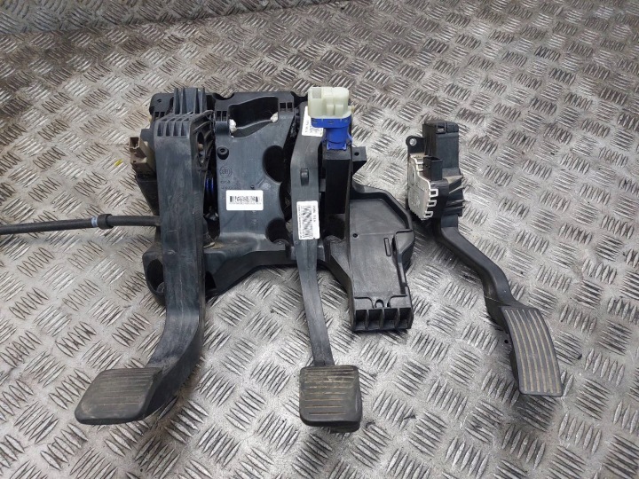 KOMPLET PEDALOW FIAT DUCATO III LIFT 2.3 D 01369473080