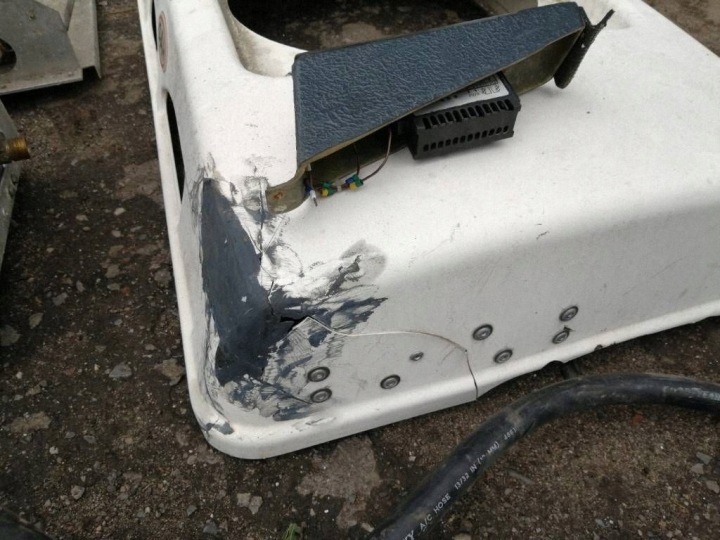 Η Ford Transit συνδέει το MK1 IZOTERMA COLD AGREGATE 8