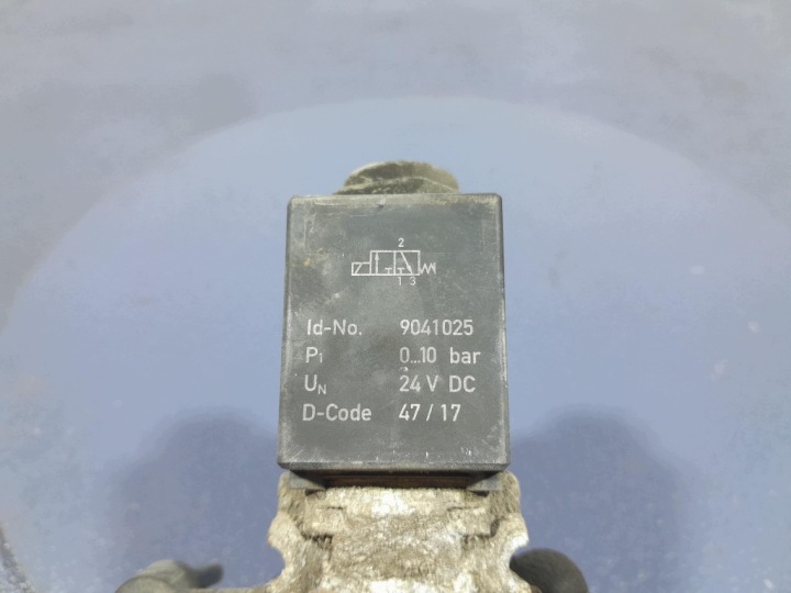 RENAULT MIDLUM III LIFT 09-4,8 DXI STRENGTHENING STRENGTHENING 9041025 215-EU V 5