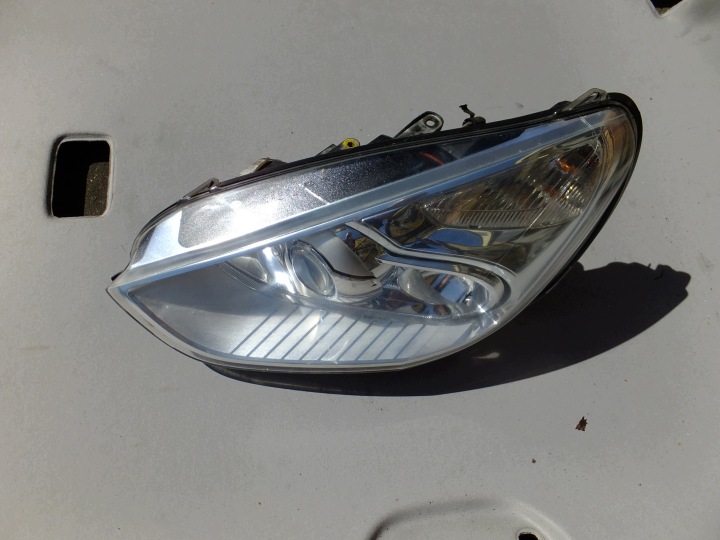 Licht links vorne ford s-max mk1 2009r EUROPA 6M21-13D153-AH
