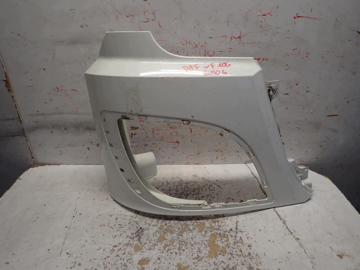 corner of a bumper right DAF XF106 XF 106 1798454