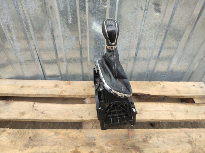 OPEL MOKKA and trim gear lever changes of the gear 55597660