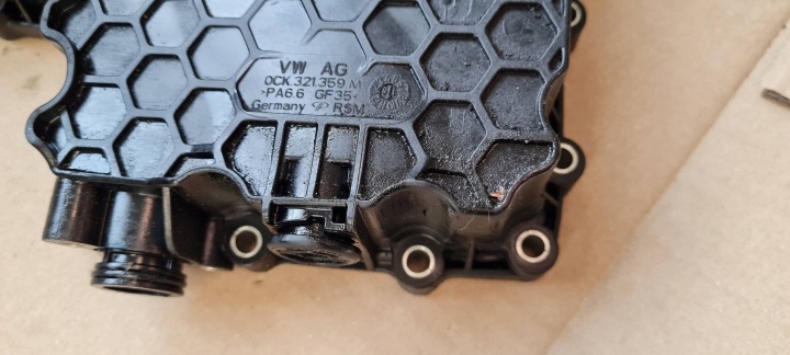 A4 B9 8W OIL STRAIN LOCK OCK321359M A5 8W 14