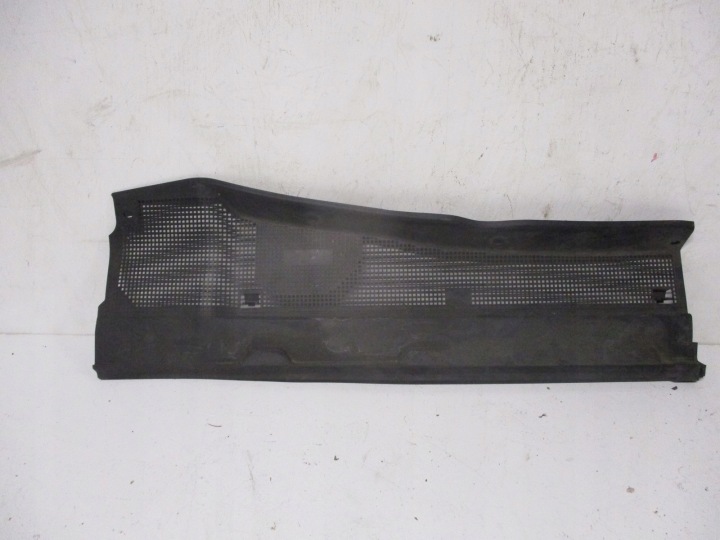GRILLE ÉGOUTTAGE JAGUAR E PACE J9C3-02223-AF
